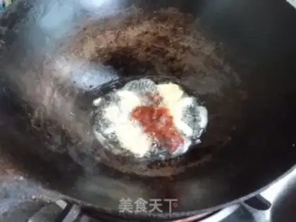 Make Peanut rice pig hoof step 4