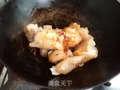 Make Peanut rice pig hoof step 5