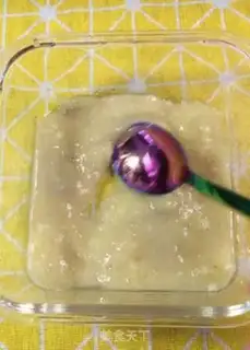 Make Banana cupcakes step 0