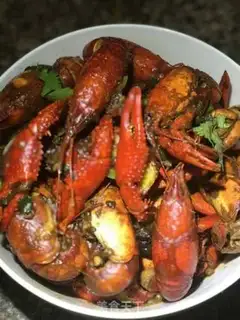 Make Spicy lobster step 16