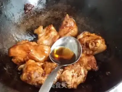 Make Peanut rice pig hoof step 7