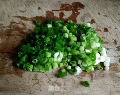 Make Onion noodles step 1