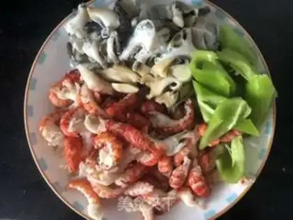 Make Lobster is spicy step 1