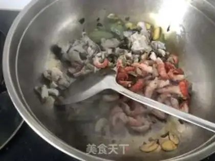 Make Lobster is spicy step 5