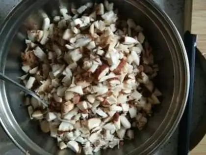 Make Spaghetti mushroom sauce step 0