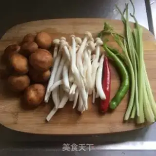 Make Double mushroom fried meat step 0