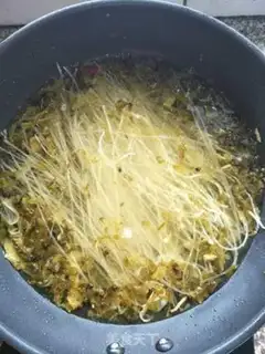 Make Sour soup for salsa fish step 7