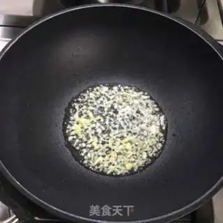 Make Onion dry noodles step 2
