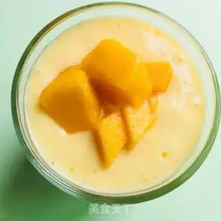 Make Mango milkshake step 3