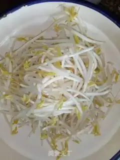 Make Garlic bean sprouts step 0