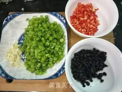 Make Pumpkin guacamole step 2