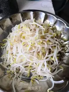 Make Low-fat chicken noodles in the private room step 7