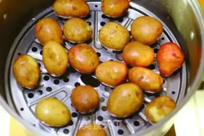 Make Pelican salt and potatoes step 1