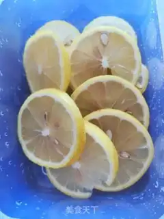 Make Iced lemon seven step 1