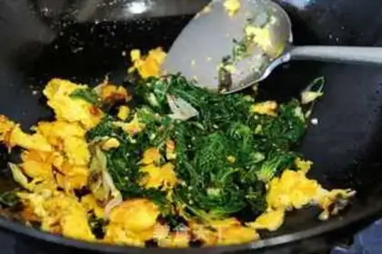 Make Cracker and egg yolk step 6