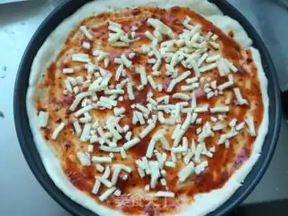 Make Bacon ham and vegetables pizza step 7