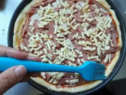Make Bacon ham and vegetables pizza step 11