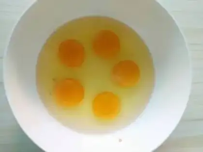 Make A bag of eggs step 3