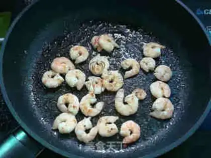 Make Cream shrimp salad step 4