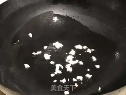 Make Garlic fried meat step 1