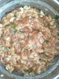 Make Red meatball quail eggs step 1