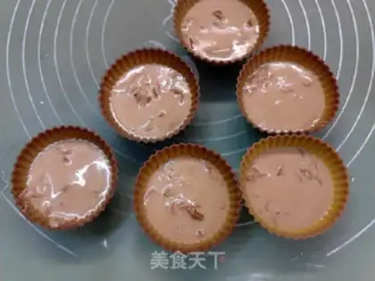 Make Smoky red rose cake step 5