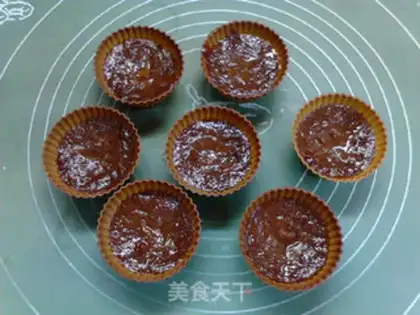 Make Smoky red rose cake step 8
