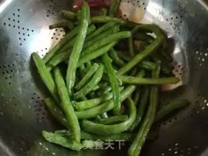 Make Tomato four season beans step 2
