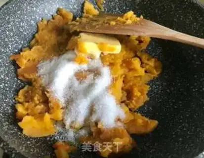 Make Potato croissants step 4