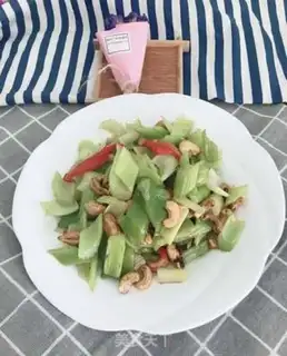 Make Celery makes cashew nuts step 6