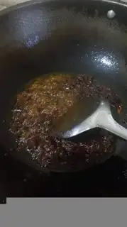 Make Spicy shrimp step 1