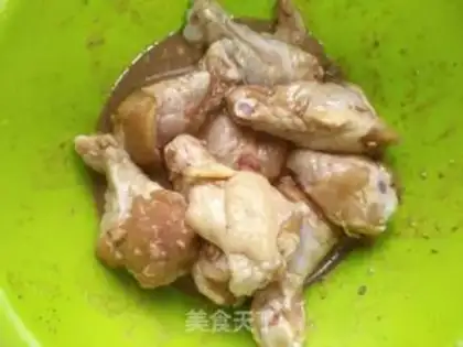 Make A fragrance of southern wings step 2