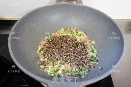 Make Pineapple quinoa fried rice step 3