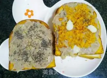 Make Egg sandwich step 2