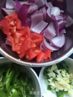 Make Tomato fried onions step 1