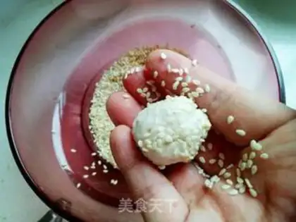 Make Cracker-smelling ball step 10