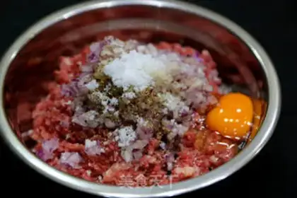 Make Beef burger step 6
