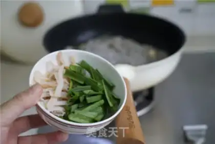 Make Squiddered potato powder step 4