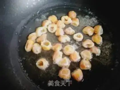 Make Pumpkin Steam Lotus step 4