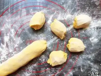 Make Corn paste sticker step 3