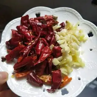 Make Spicy hands tore the dishes step 5