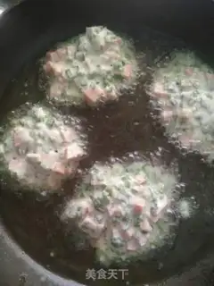 Make Spam and sausage pancakes step 2