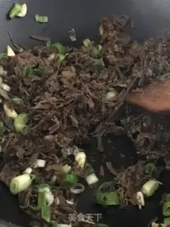 Make Plum with dried meat step 6