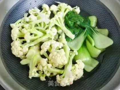 Make Meatloaf and vegetable step 2