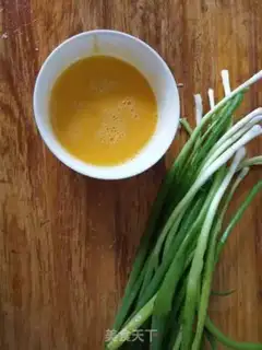 Make Onion fried eggs step 0
