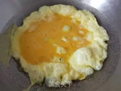 Make Onion fried eggs step 2