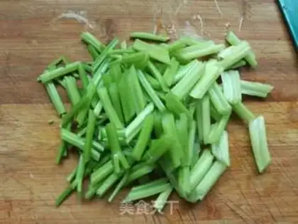 Make The celery and the wood step 2