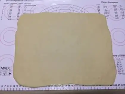 Make Red Bean Cuckoo Hoff Loops step 7