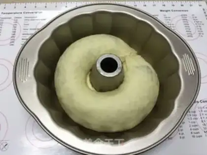Make Red Bean Cuckoo Hoff Loops step 12