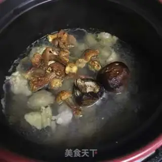Make Chestnut chicken soup step 7